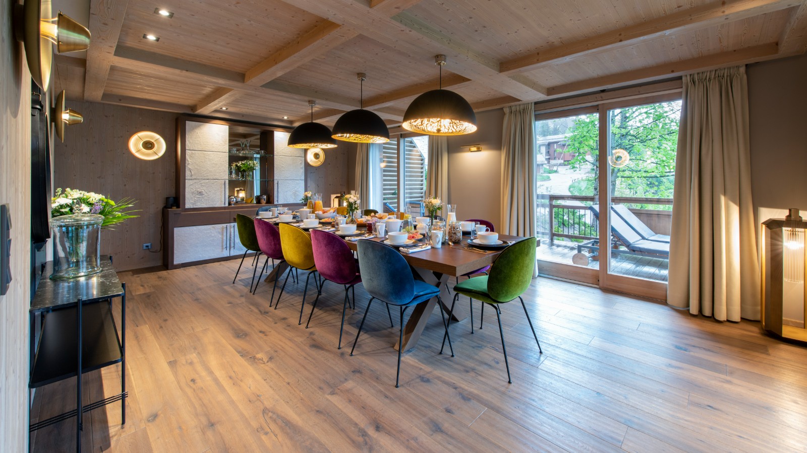 luxury-ski-chalet-meribel-chalet-altius-oxford-ski-company (15).jpg