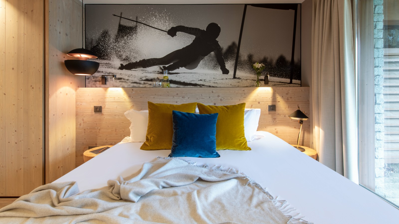 luxury-ski-chalet-meribel-chalet-altius-oxford-ski-company (9).jpg