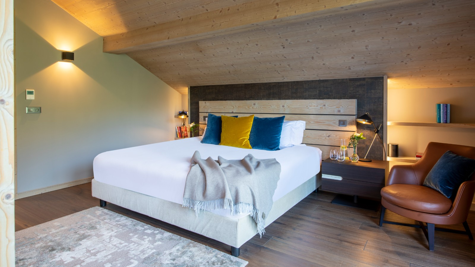 luxury-ski-chalet-meribel-chalet-altius-oxford-ski-company (31).jpg