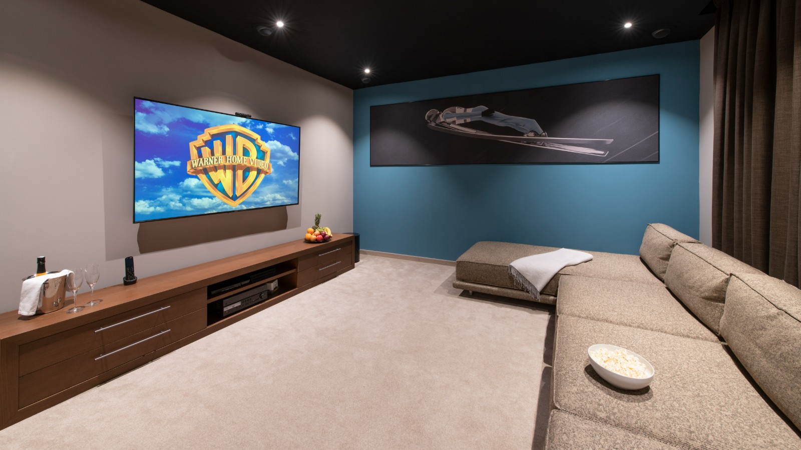 luxury-ski-chalet-meribel-chalet-altius-oxford-ski-company (14).jpg