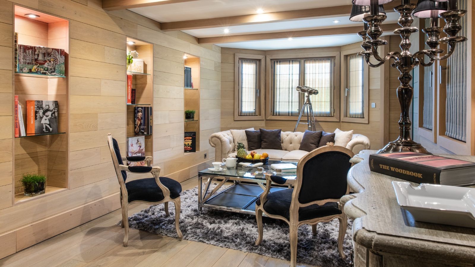Luxury-Ski-Chalet-Courchevel-1650-Licorne-des-Neiges-Oxford-Ski-Sitting-Area2.jpeg