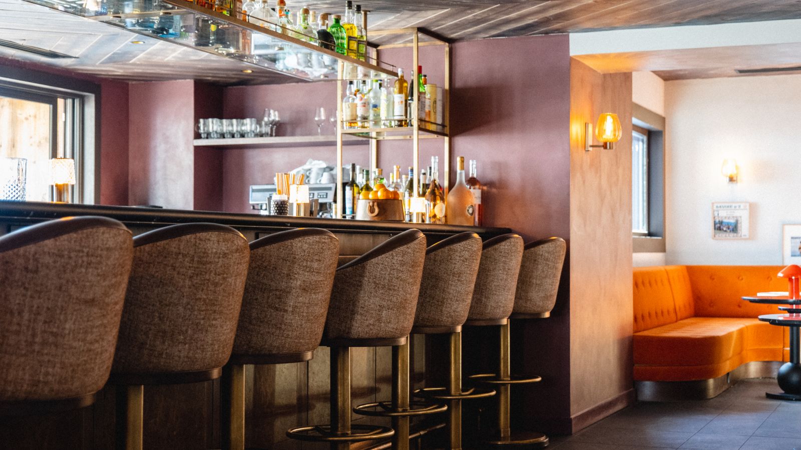 restaurant-bar (1).jpg