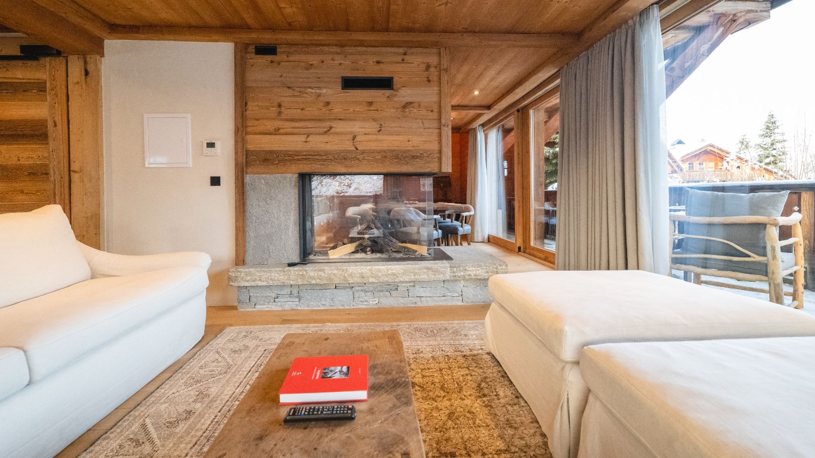 private-chalet-6-rooms-premium (1).jpg