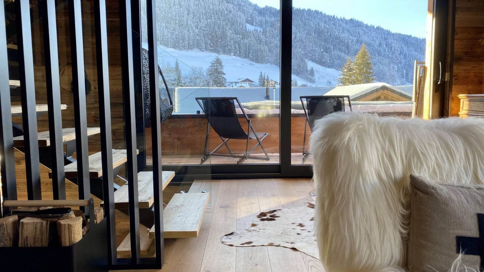 Chalet-Sandjeman-Morzine-Living-Room-Bay-Window.jpg