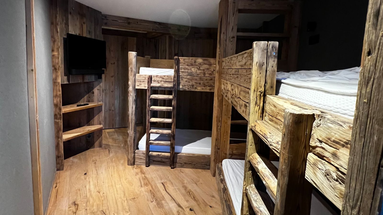 Luxury-Ski-Chalet-Val d'Isere-Chalet Atacama-Oxford-Ski-Bunk beds.jpeg