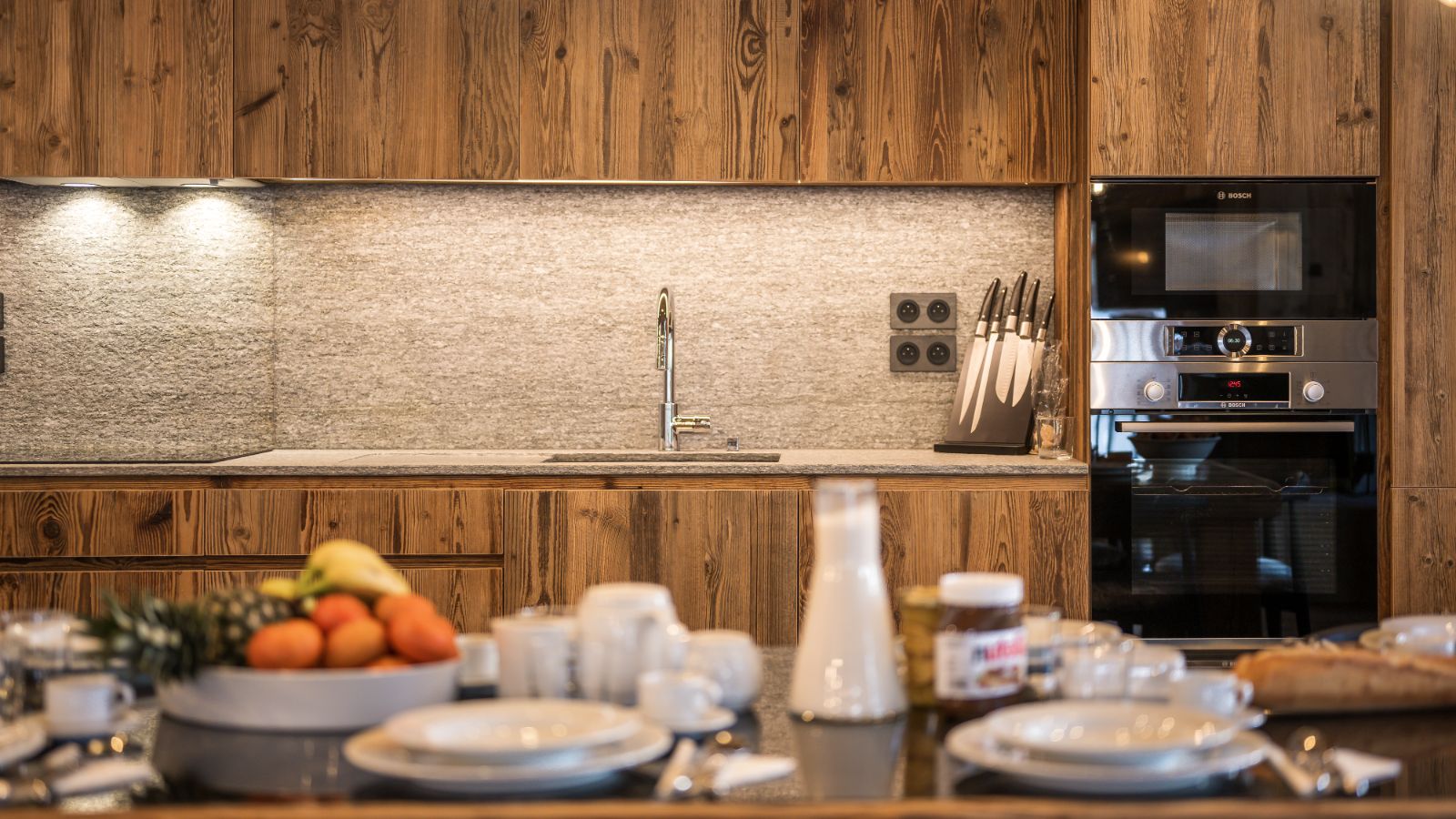 Luxury-Ski-Chalet-Val d'Isere-Chalet Atacama-Oxford-Ski-Close up.jpg