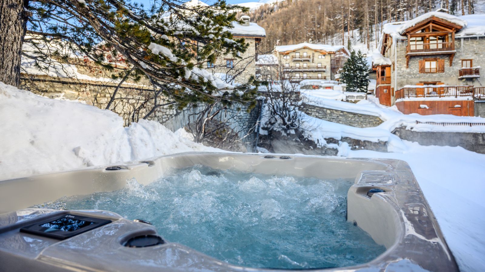 Luxury-Ski-Chalet-Val d'Isere-Chalet Source de L'isere-Oxford-Ski-Hot tub.jpg