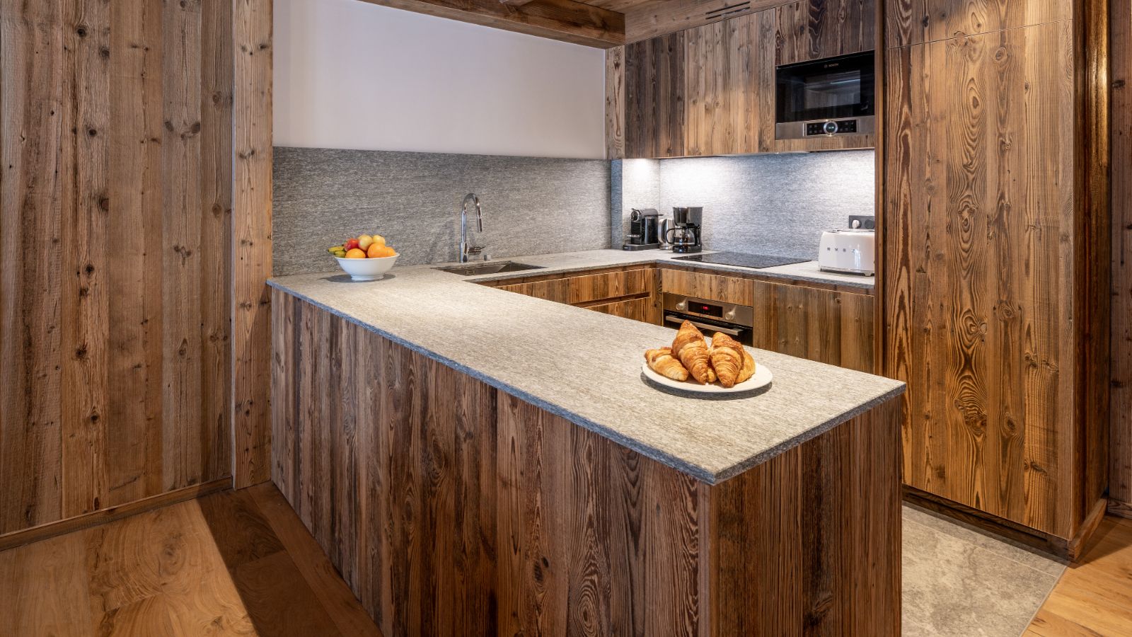 Luxury-Ski-Chalet-Val d'Isere-Chalet Source de L'isere-Oxford-Ski-Kitchen.jpg