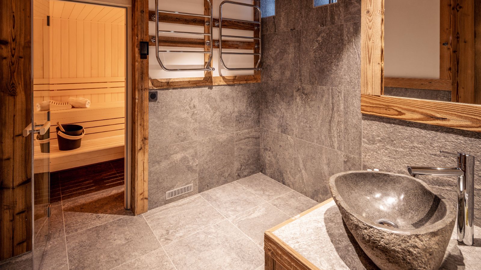 Luxury-Ski-Chalet-Val d'Isere-Chalet Source de L'isere-Oxford-Ski-Spa.jpg