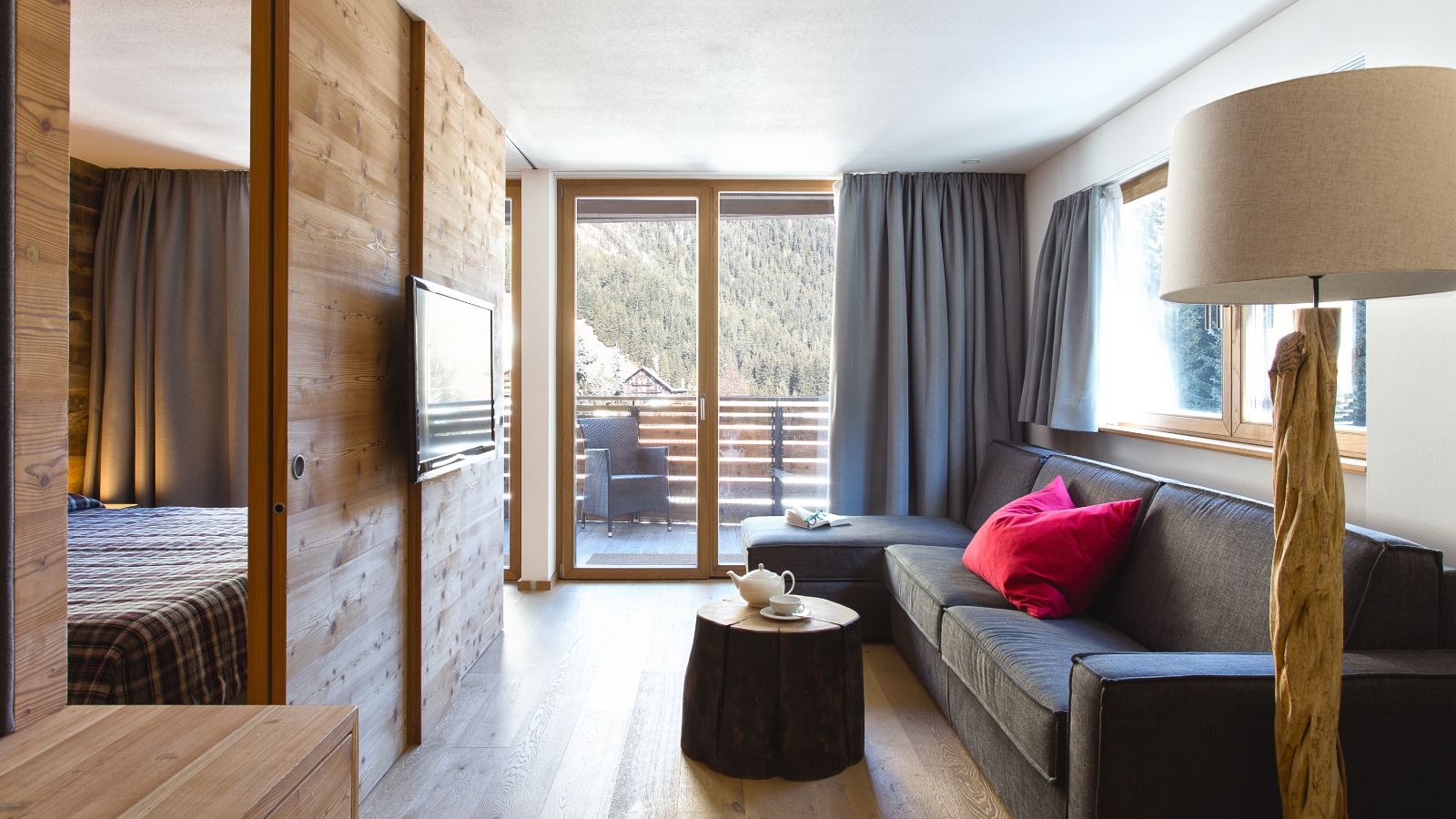 Luxury-Ski-Hotel-Alta Badia-Hotel Col Alto-Oxford-Ski-Suite(2).jpg