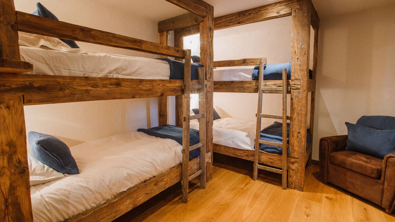 Luxury-Ski-Chalet-Morzine-Chardon-Oxford-Ski-Bunk beds.jpg