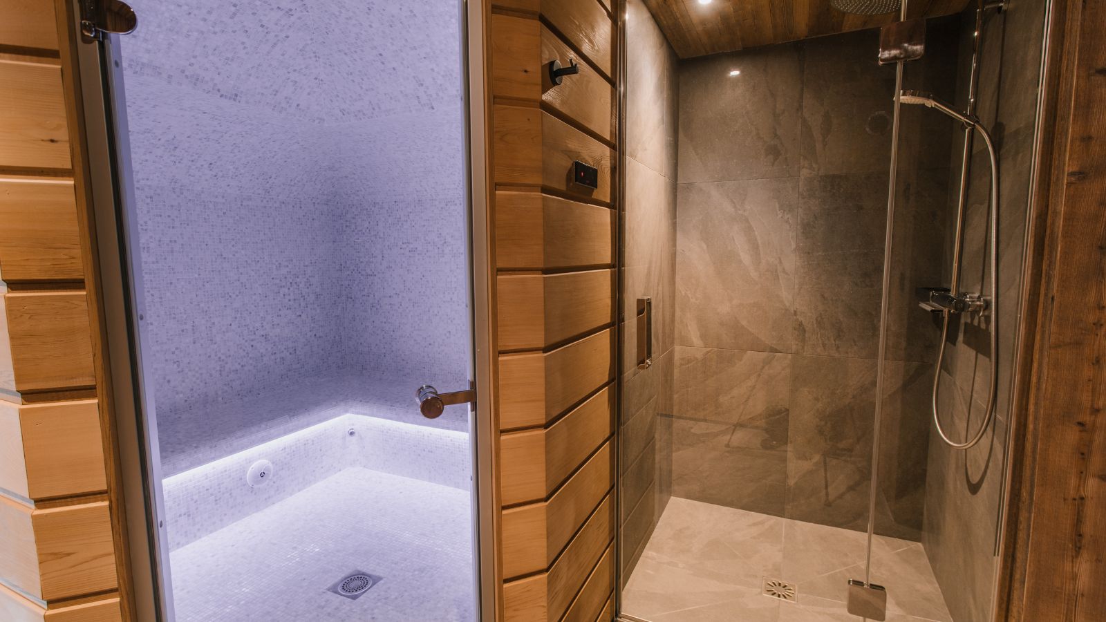 Luxury-Ski-Chalet-Morzine-Wilkids-Oxford-Ski-Shower.jpg