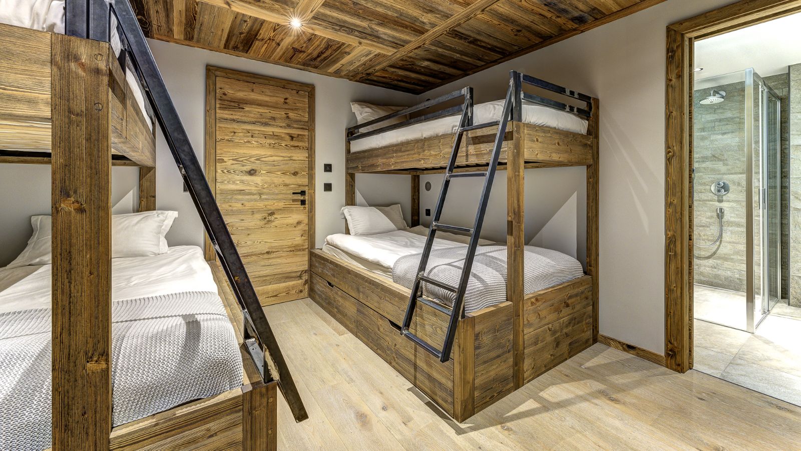 Luxury-ski-chalet-chamonix-Chalet des Droites-oxford-ski-Bunk beds.jpg