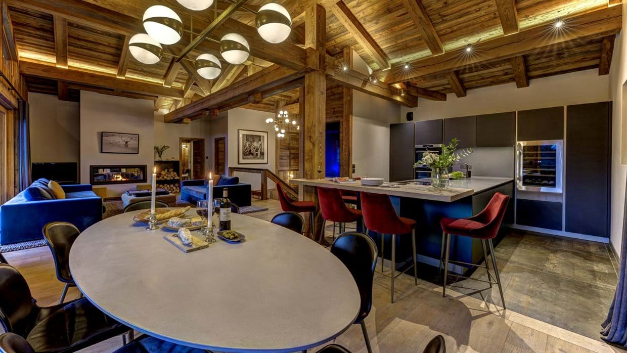 Luxury-ski-chalet-chamonix-Chalet des Droites-oxford-ski-Dinning room.jpg