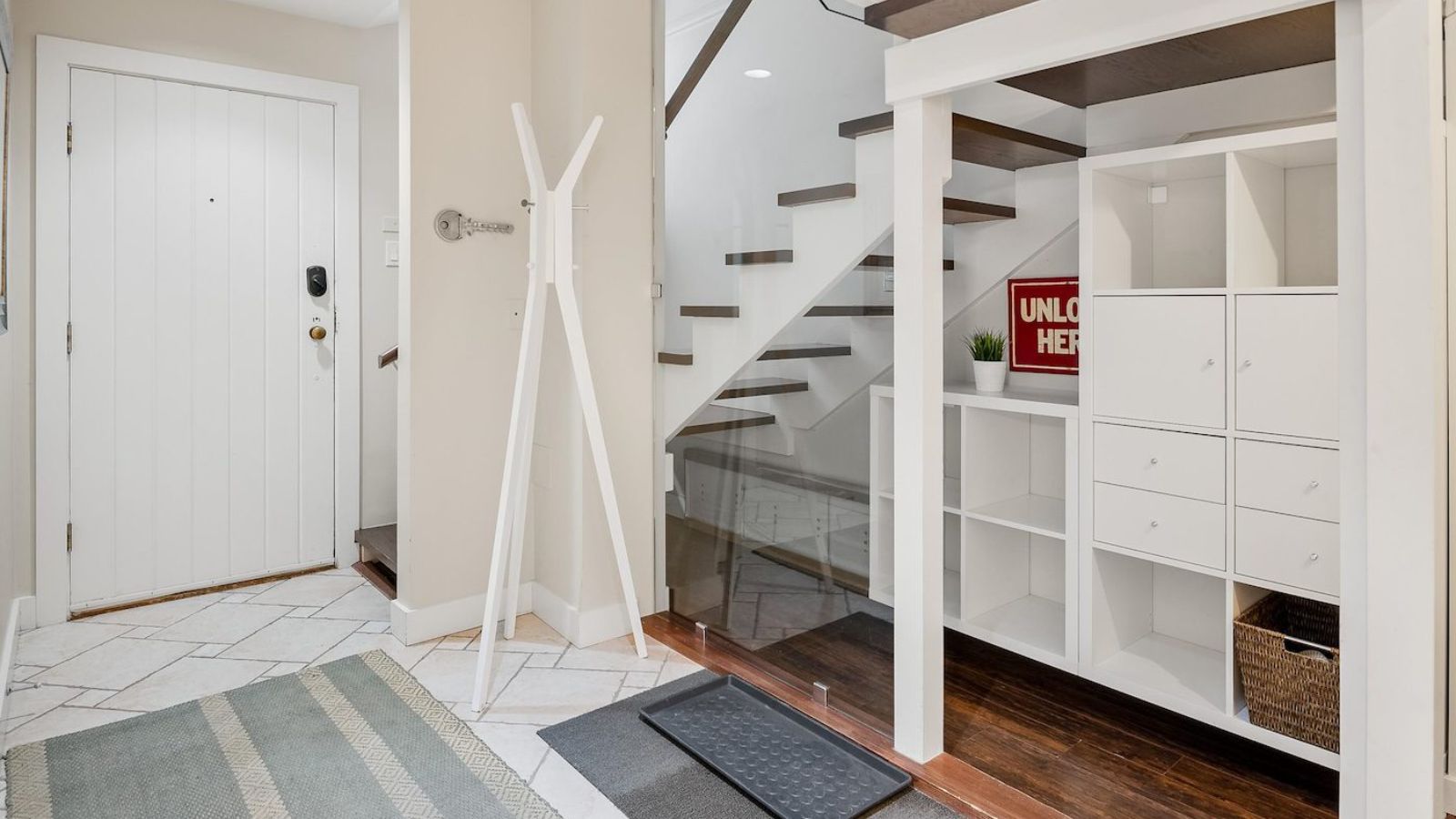 Luxury-ski-chalet-Whistler-Pinnacle Ridge 42-Oxford-Ski-Front door.jpg