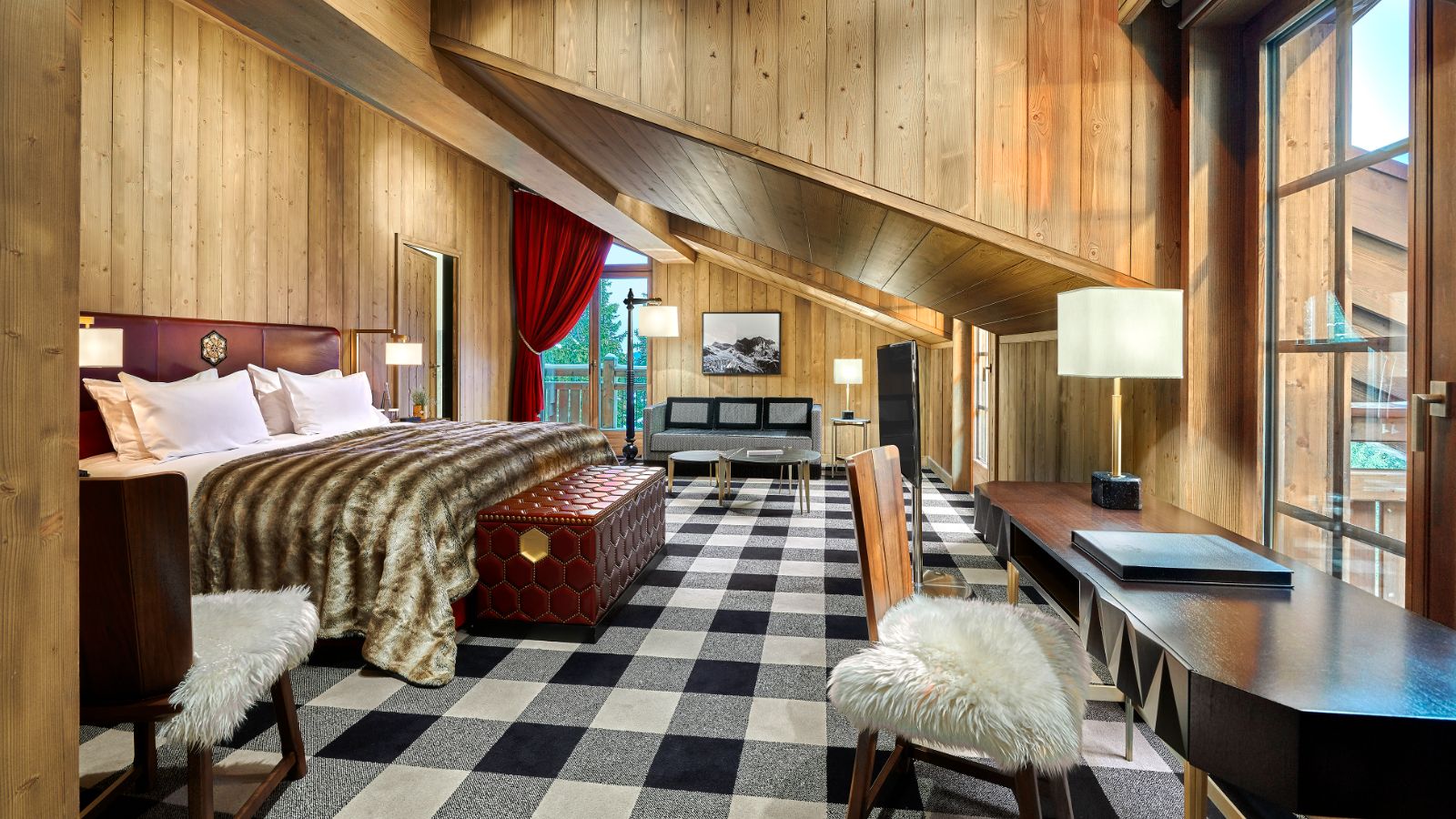 Luxury-ski-Hotel-Courchevel 1850-Alpensia-Oxford-Ski-Bedroom(3).jpg