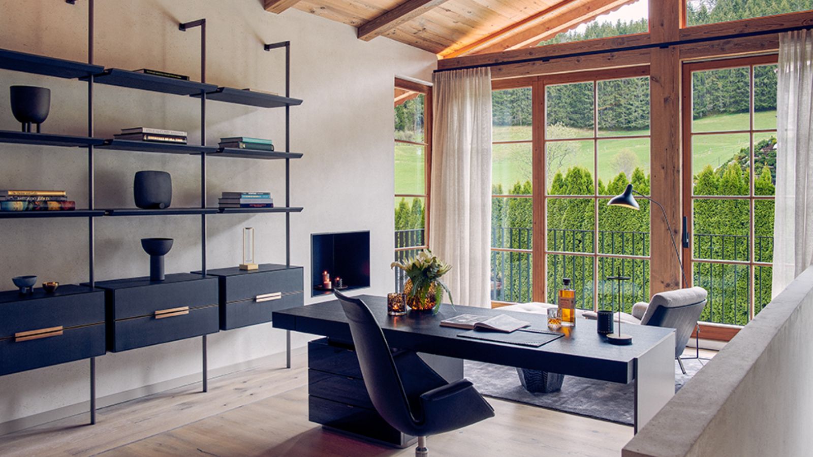 Luxury-ski-chalet-Kitzbuhel-Chalet Creek-Oxford-Ski-Office.jpg