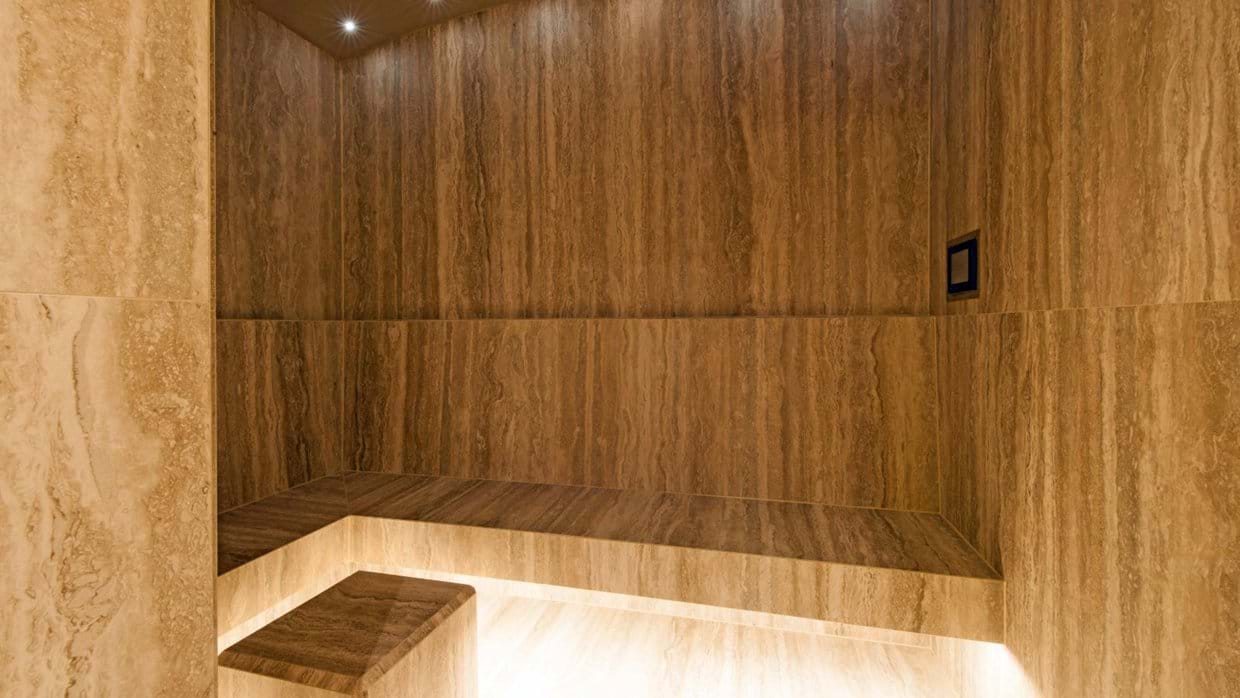 Luxury-ski-chalet-Kitzbuhel-Chalet Tiffany-Oxford-Ski-Spa(1).jpg