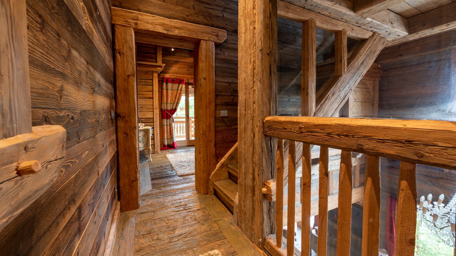 Luxury-Ski-Chalet-Meribel-Chalet-Drukha-Oxford-Ski-Hall.jpg