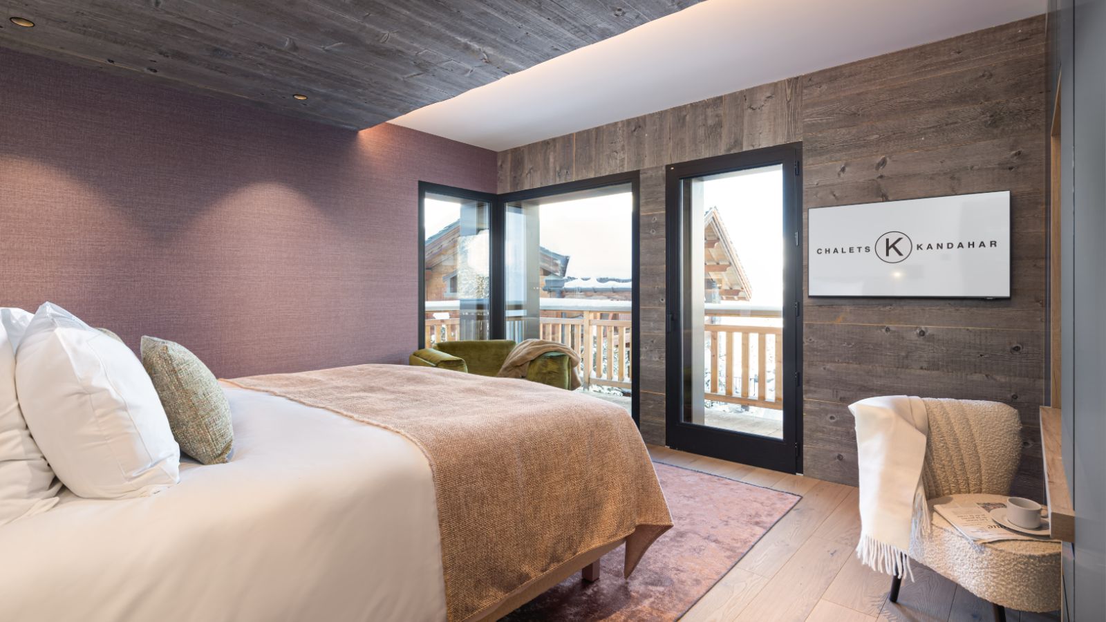 Luxury-Ski-Chalet-Courchevel-Kandahar-Oxford-Ski-Bedroom (16).jpg