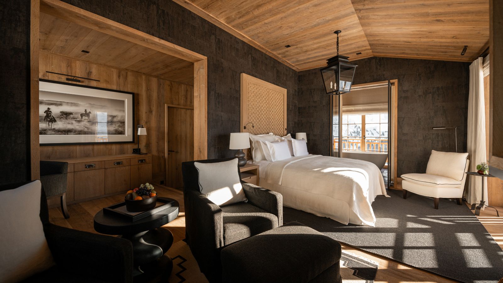 Luxury-Ski-Chalet-Lech-The-Barn-Oxford-Ski-Bedroom (5).jpg