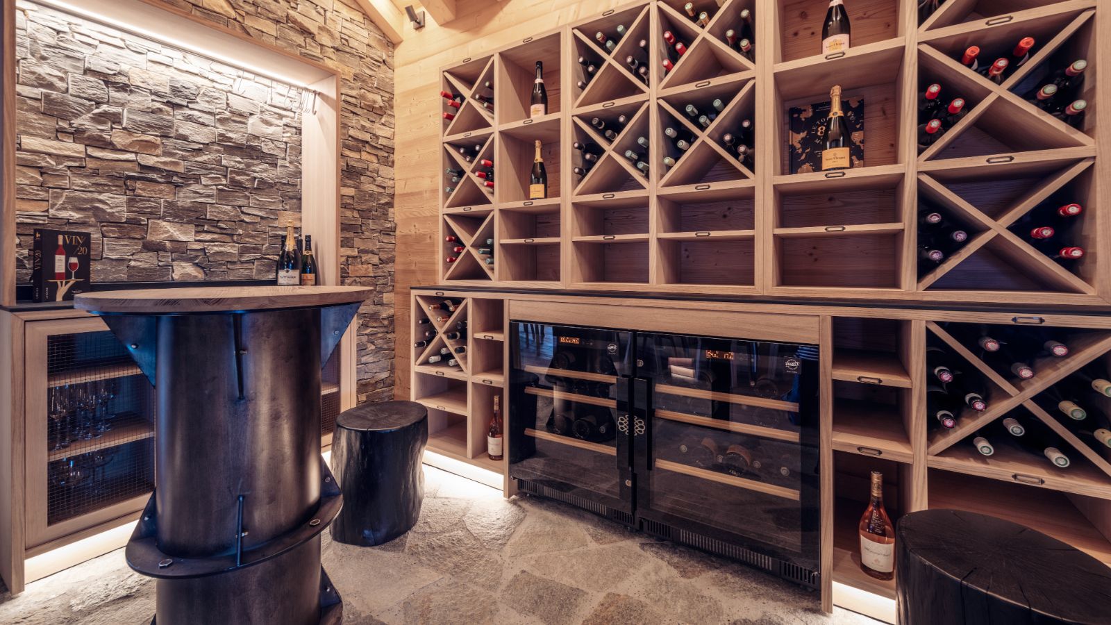 Luxury-Ski-Chalet-Meribel-Chalet-Harmony-Oxford-Ski-Cave.jpg
