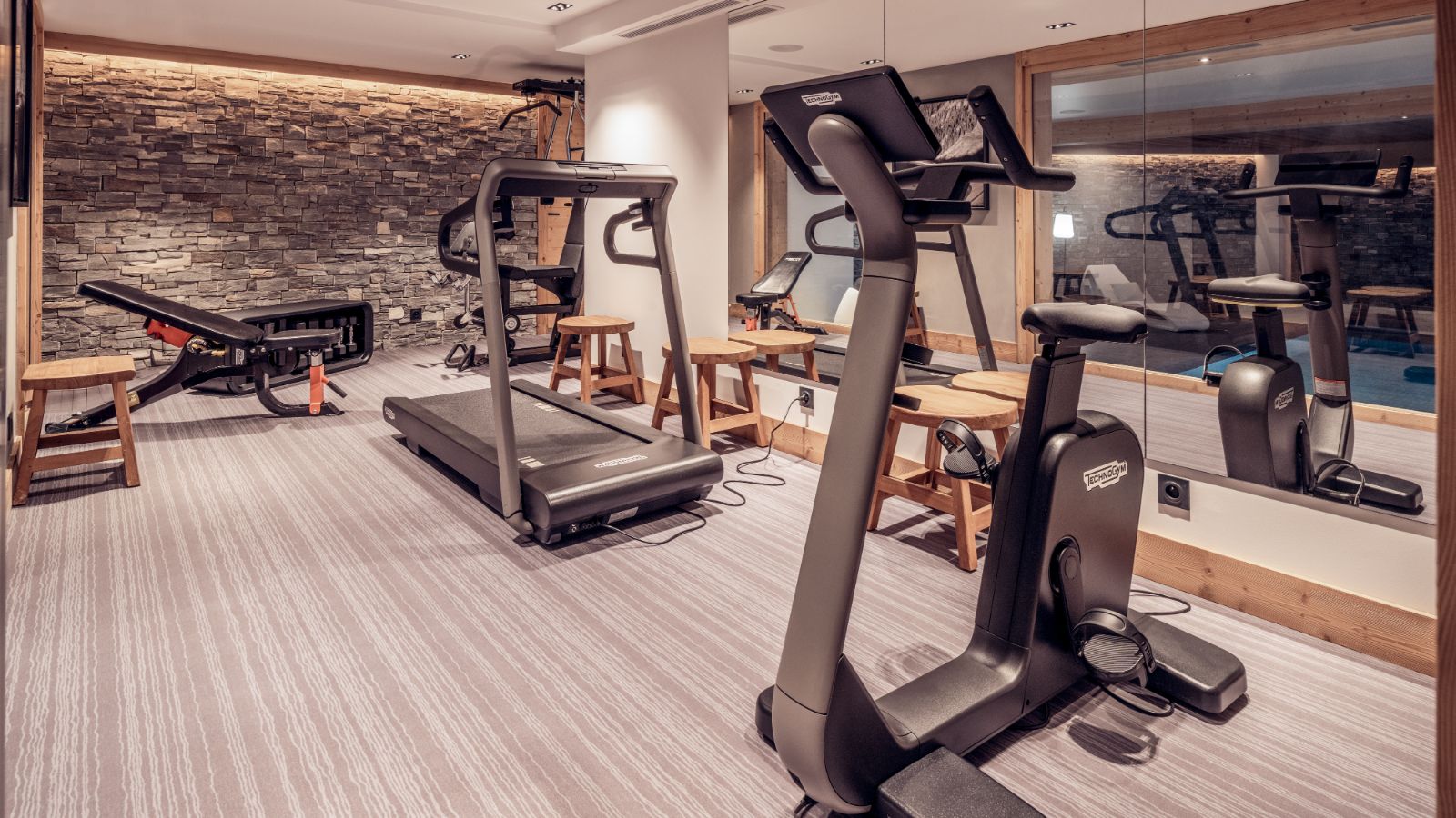 Luxury-Ski-Chalet-Meribel-Chalet-Harmony-Oxford-Ski-Gym.jpg