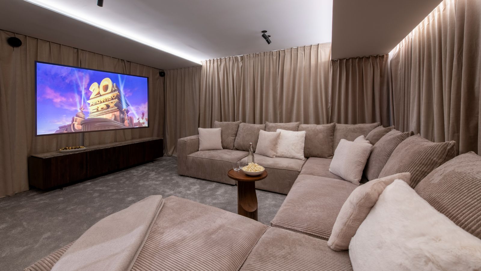 Luxury-Ski-Chalet-Val-d-Isere-Chalet-Kitsune-Oxford-Ski-Cinema-Room2.jpg