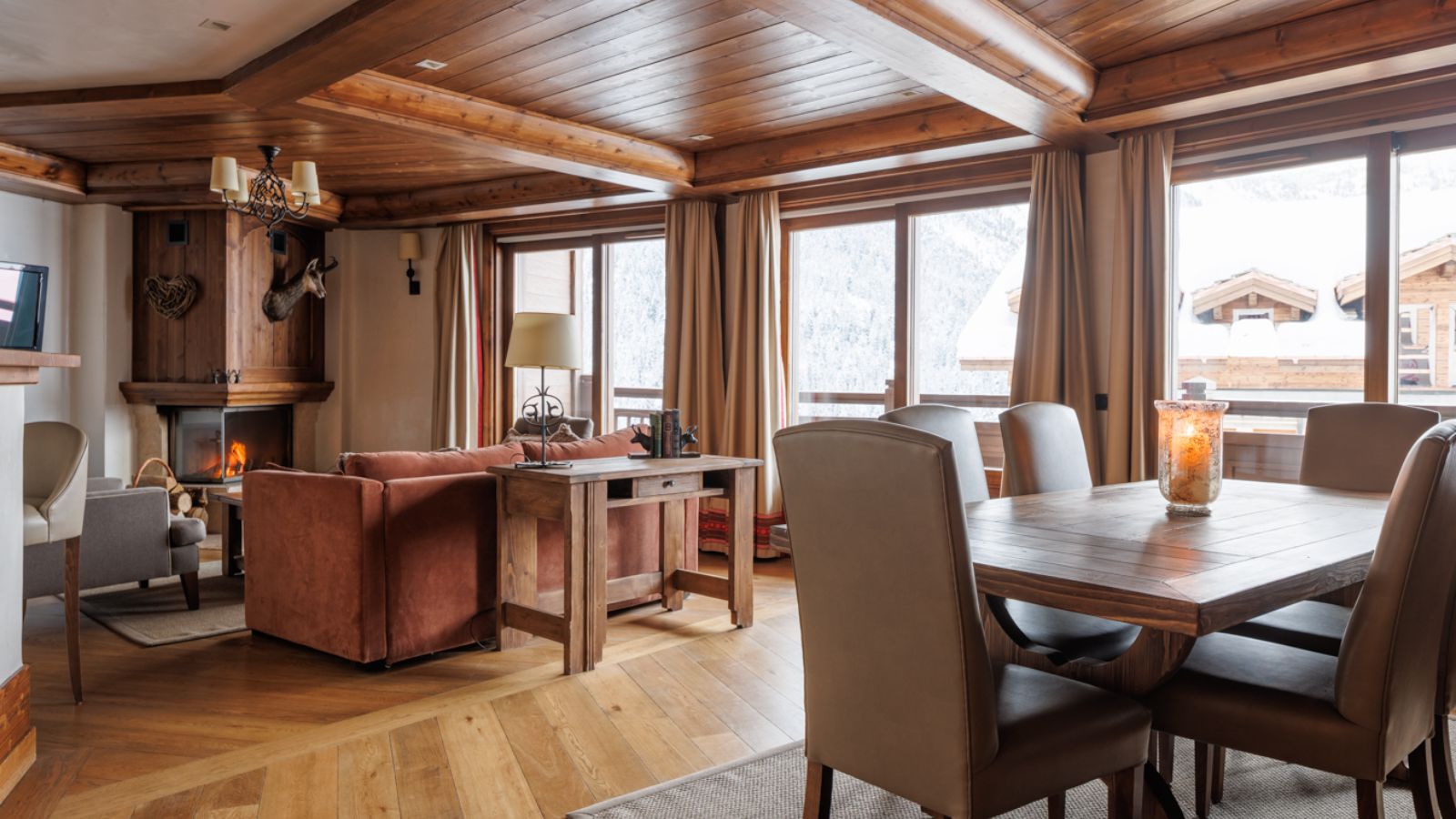 Luxury-Ski-Hotel-Courcehevel-1650-Portetta-Loft-I-Oxford-Ski-Lounge (2).jpg