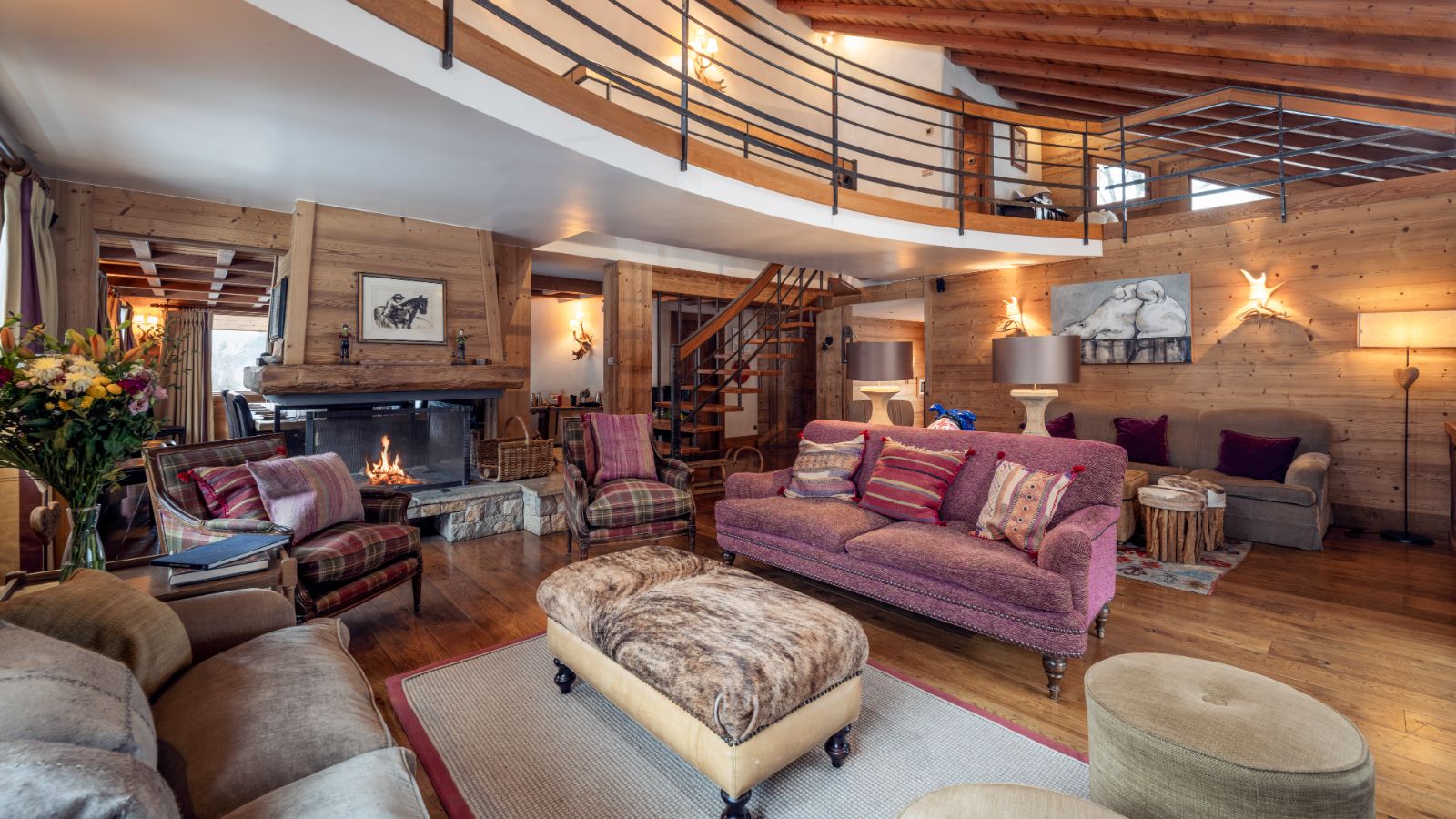 Luxury-Ski-Chalet-Meribel-Lapin-Blanc-Oxford-Ski-Lounge2.jpg