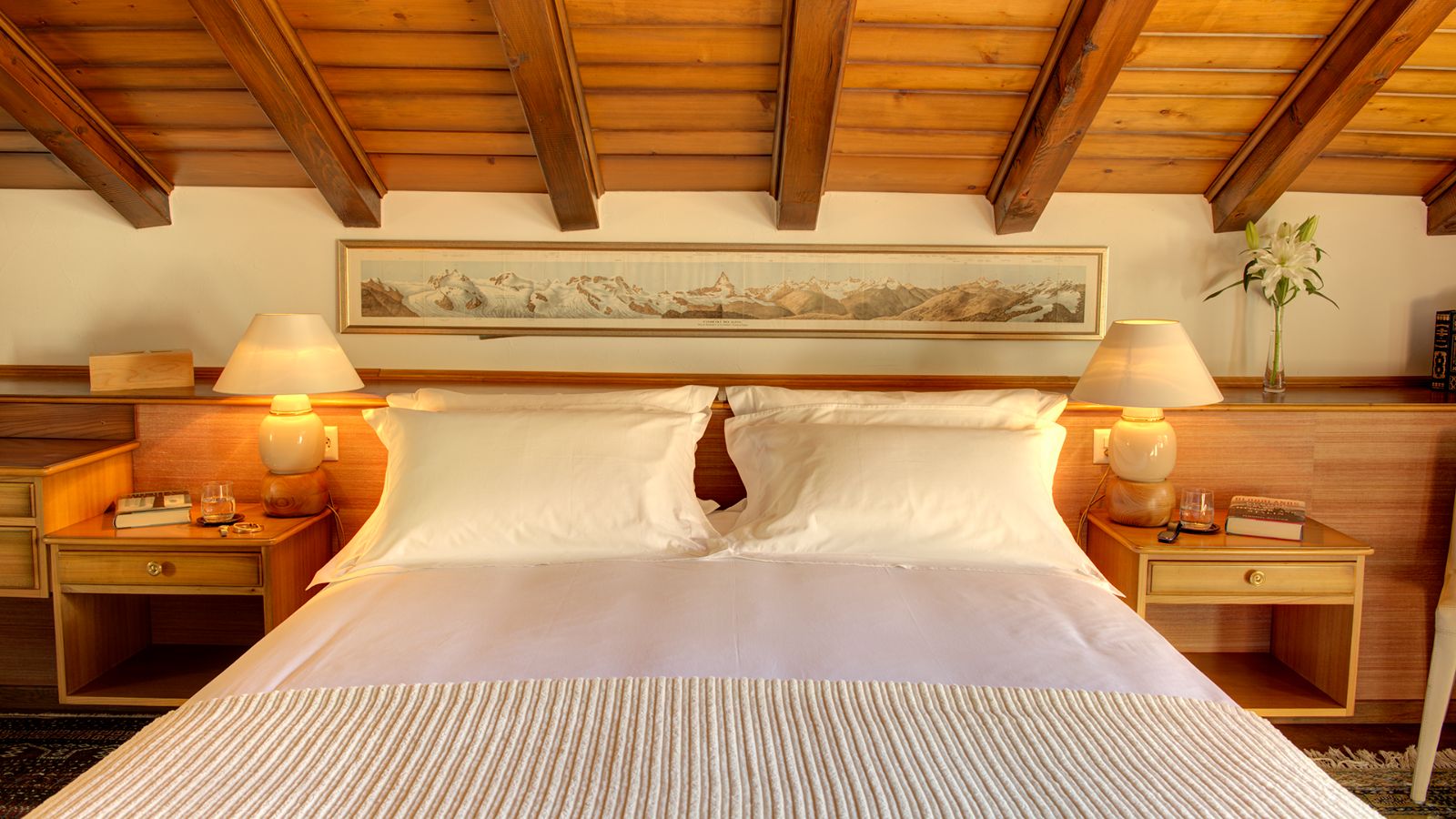 Luxury-Ski-Chalet-Zermatt-Penthouse-Zen-Oxford-Ski-Bedroom (5).jpg