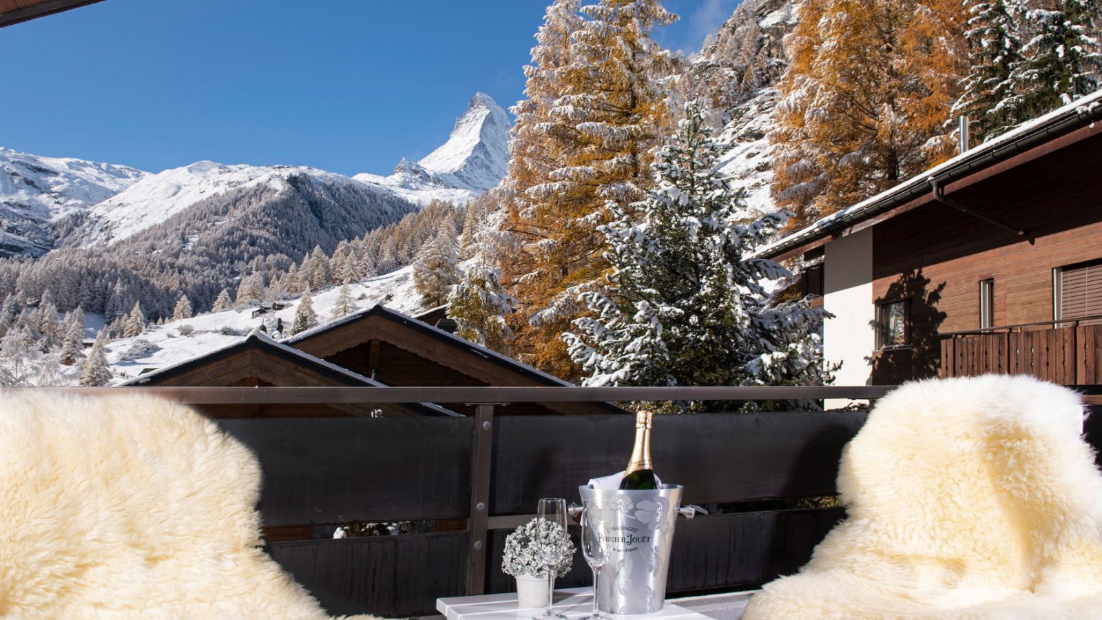 Luxury-Ski-Chalet-Zermatt-Penthouse-Zen-Oxford-Ski-Balcony.jpg