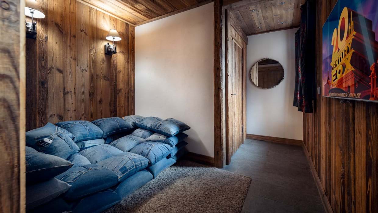 Luxury-Ski-Chalet-Val-D-Isere-Chalet-Genepi-Oxford-Ski-Cinema-Room.jpg