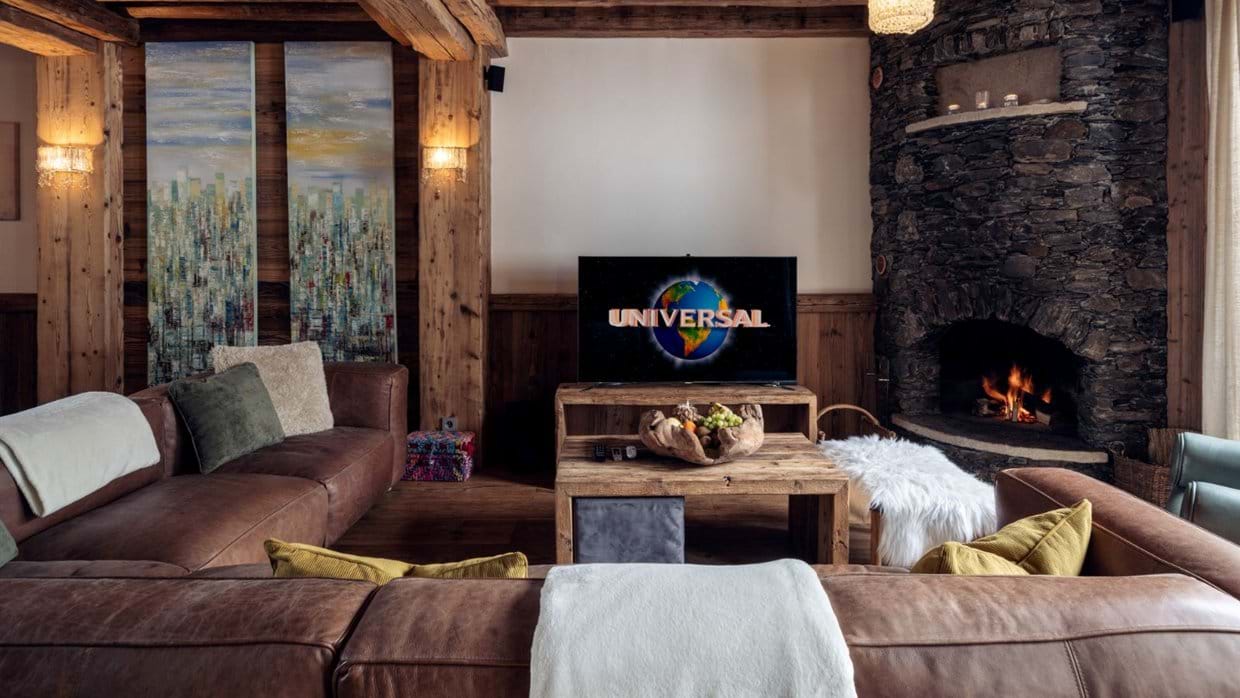 Luxury-Ski-Chalet-Val-D-Isere-Chalet-Genepi-Oxford-Ski-Fireplace.jpg