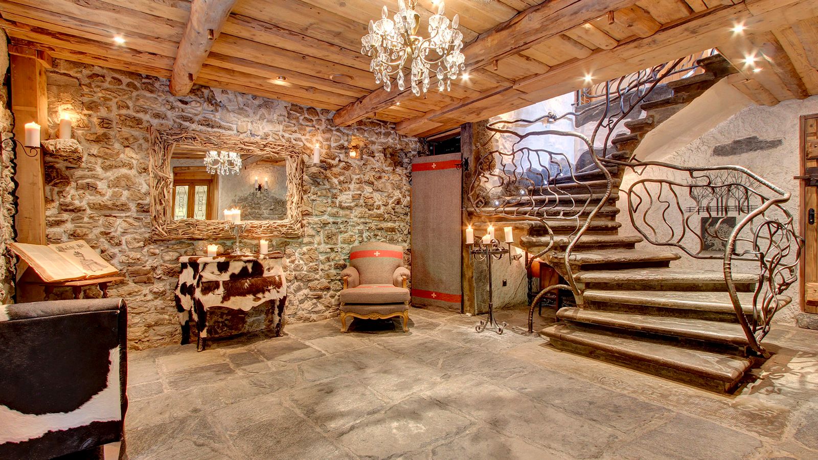 Luxury-Ski-Chalet-Morzine-La-Ferme-Du-Lac-Vert-Oxford-Ski-Hall.jpg