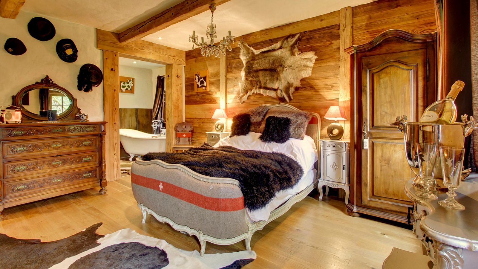Luxury-Ski-Chalet-Morzine-La-Ferme-Du-Lac-Vert-Oxford-Ski-BedroomNew.jpeg