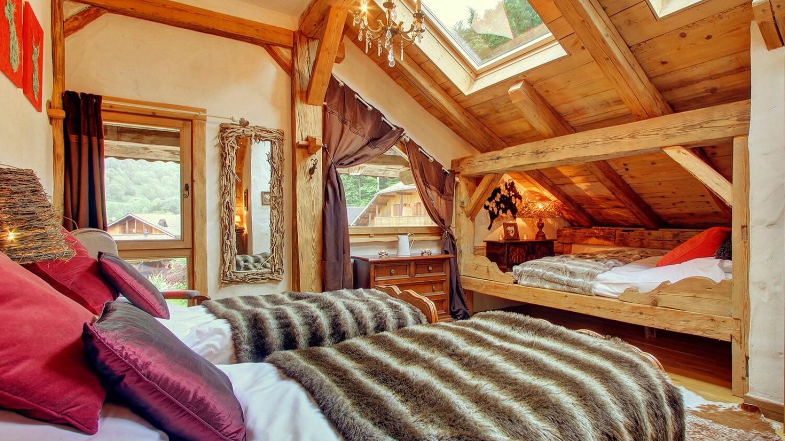 Luxury-Ski-Chalet-Morzine-La-Ferme-Du-Lac-Vert-Oxford-Ski-BedroomNew4.jpg