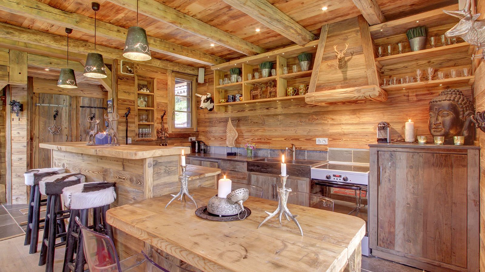 Luxury-Ski-Chalet-La-Petite-Ferme-Morzine-Oxford-Ski-Dining.jpg