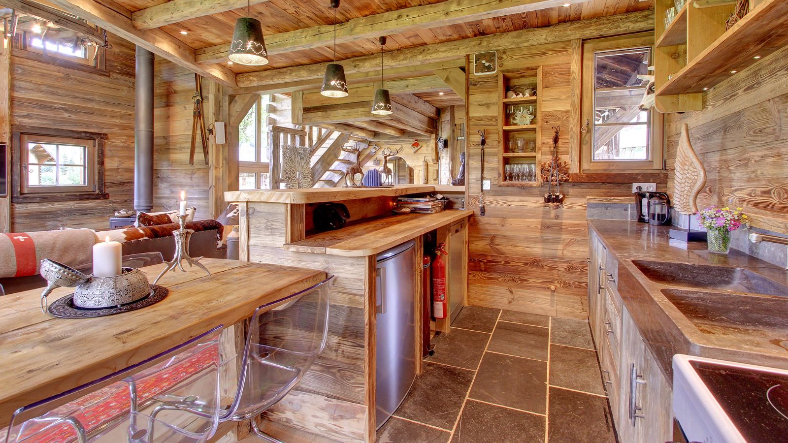 Luxury-Ski-Chalet-La-Petite-Ferme-Morzine-Oxford-Ski-Kitchen.jpg