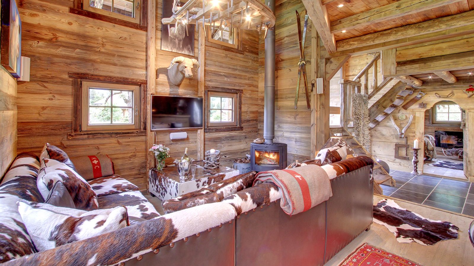 Luxury-Ski-Chalet-La-Petite-Ferme-Morzine-Oxford-Ski-Lounge.jpg