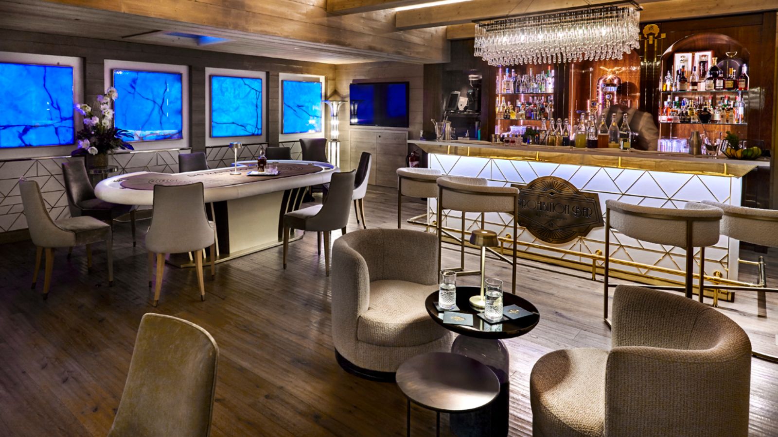 Luxury-Ski-Chalet-Courchevel-1850-Lys-Martagon-Oxford-Ski-Bar2.jpg