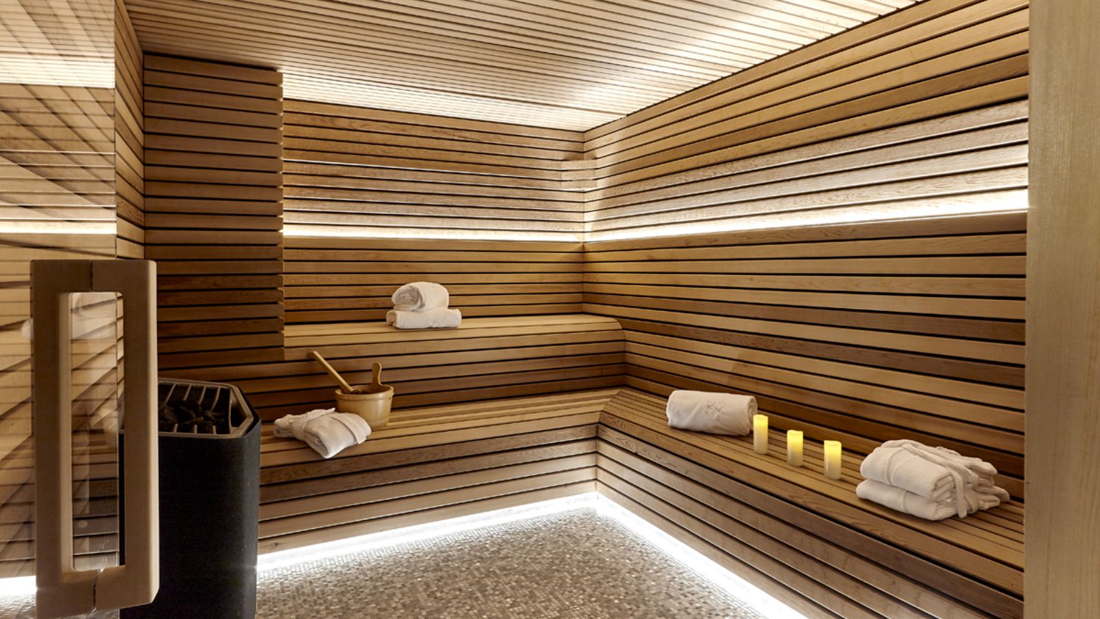 Luxury-Ski-Chalet-Courchevel-1850-Lys-Martagon-Oxford-Ski-Sauna.jpg