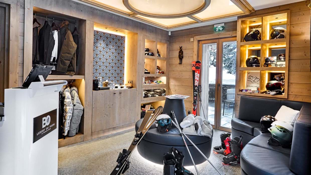 Luxury-Ski-Chalet-Courchevel-1850-Lys-Martagon-Oxford-Ski-Ski-Room.jpg