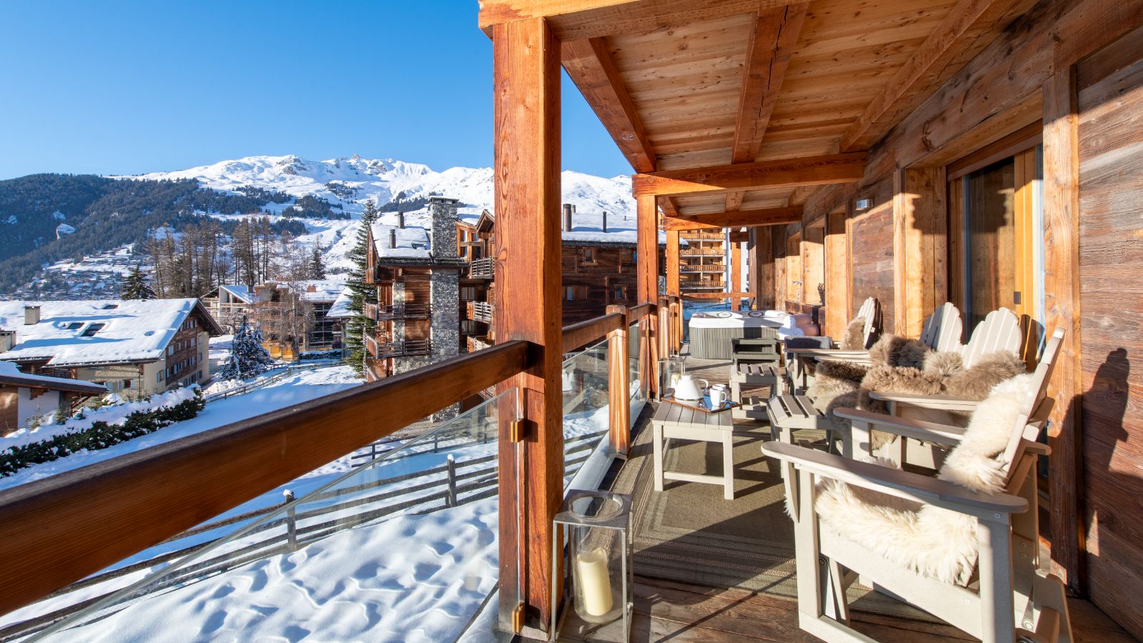 Luxury-Ski-Chalet-Verbier-Chalet-Basalte-Oxford-Ski-Balcony (17).jpg