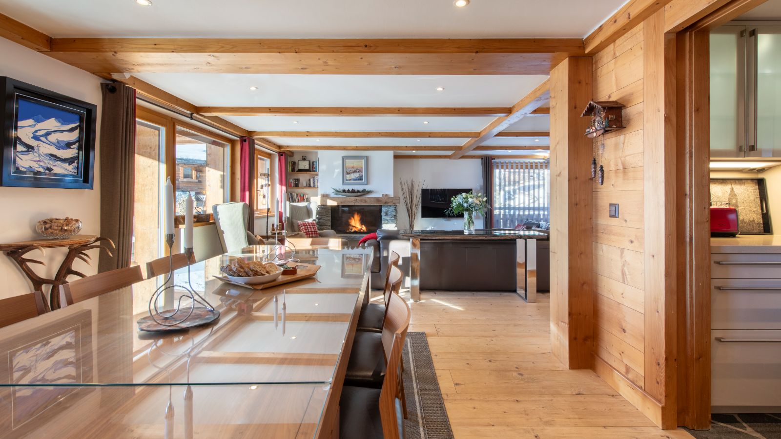 Luxury-Ski-Chalet-Verbier-Chalet-Basalte-Oxford-Ski-Dining.jpg
