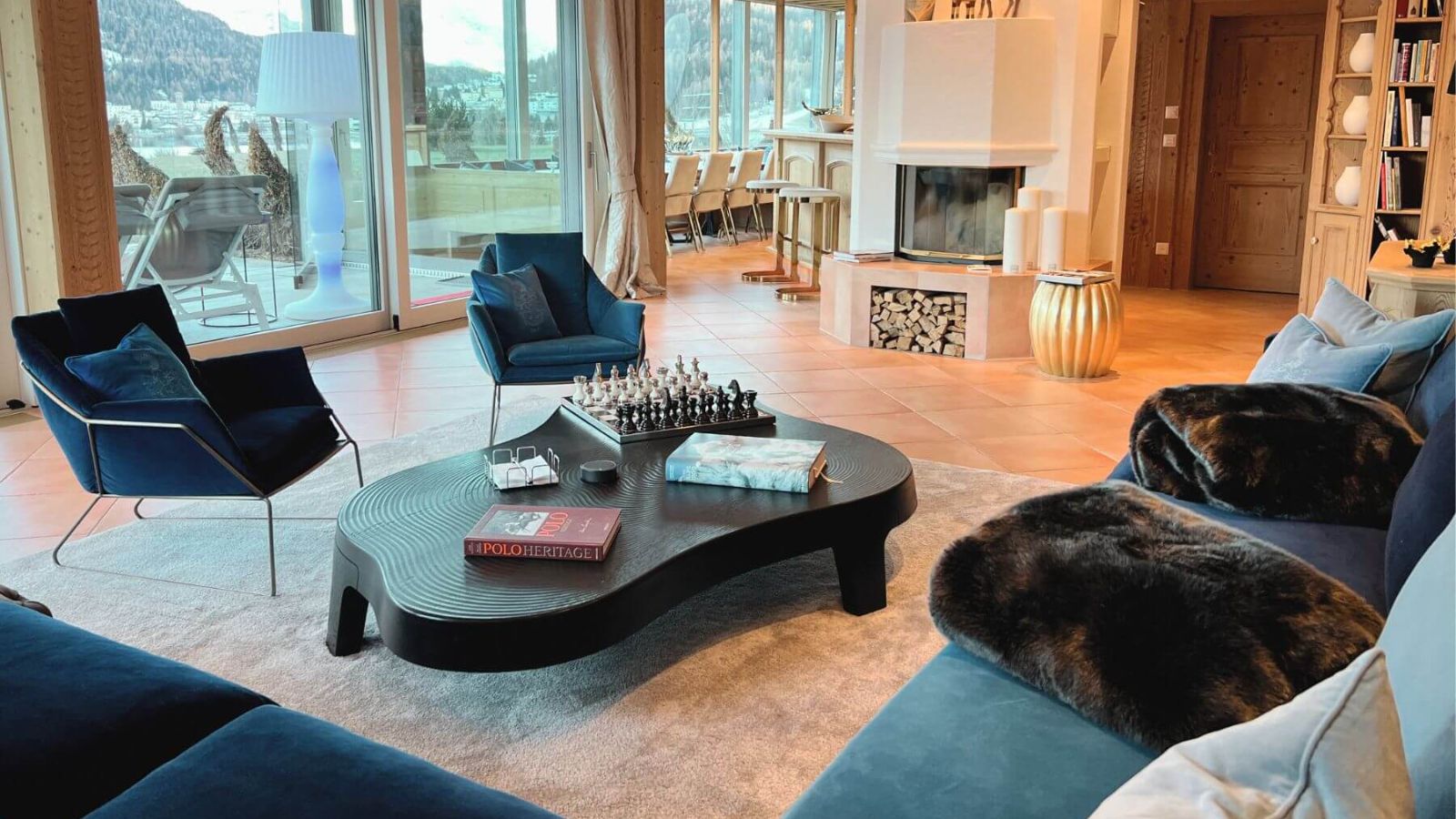 Luxury-Ski-Chalet-St-Moritz-The-Residence-Oxford-Ski-Lounge (2).jpg