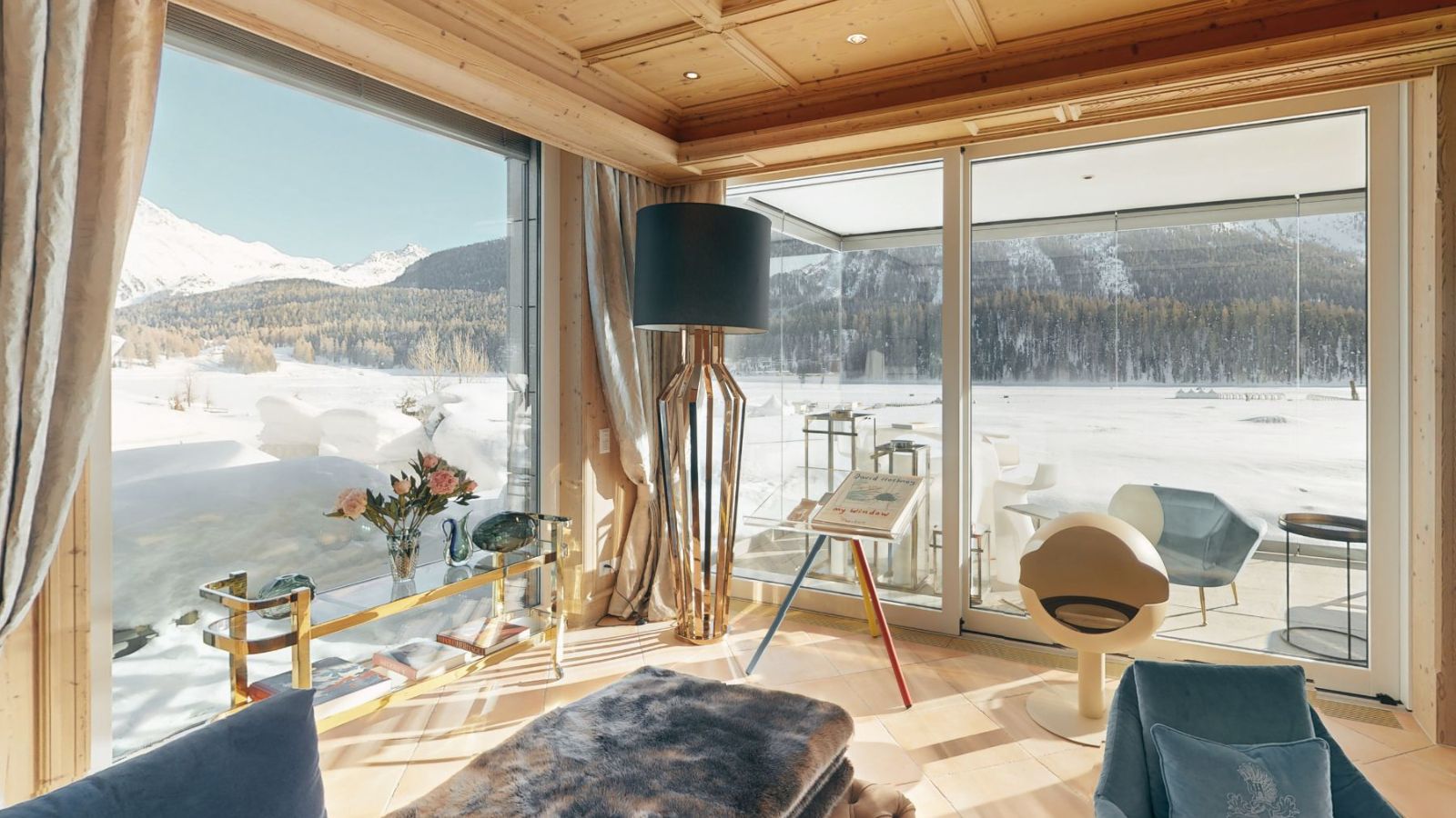 Luxury-Ski-Chalet-St-Moritz-The-Residence-Oxford-Ski-Lounge3.jpg