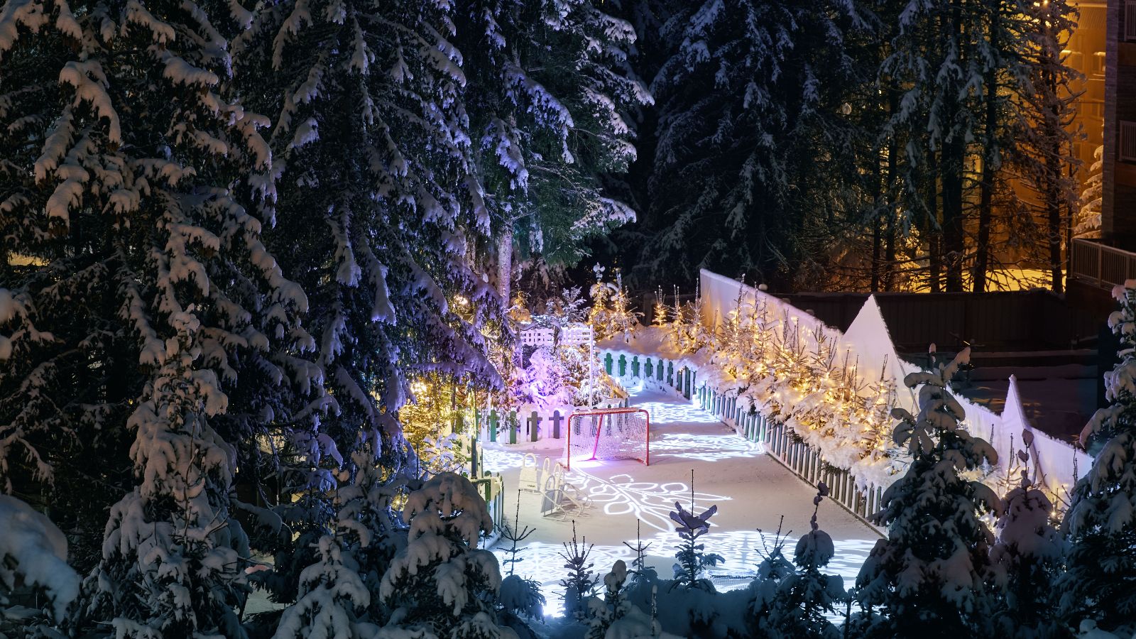Luxury-Ski-Hotel-Courchevel-1850-Airelles-Oxford-Ski-Exterior (1).jpeg
