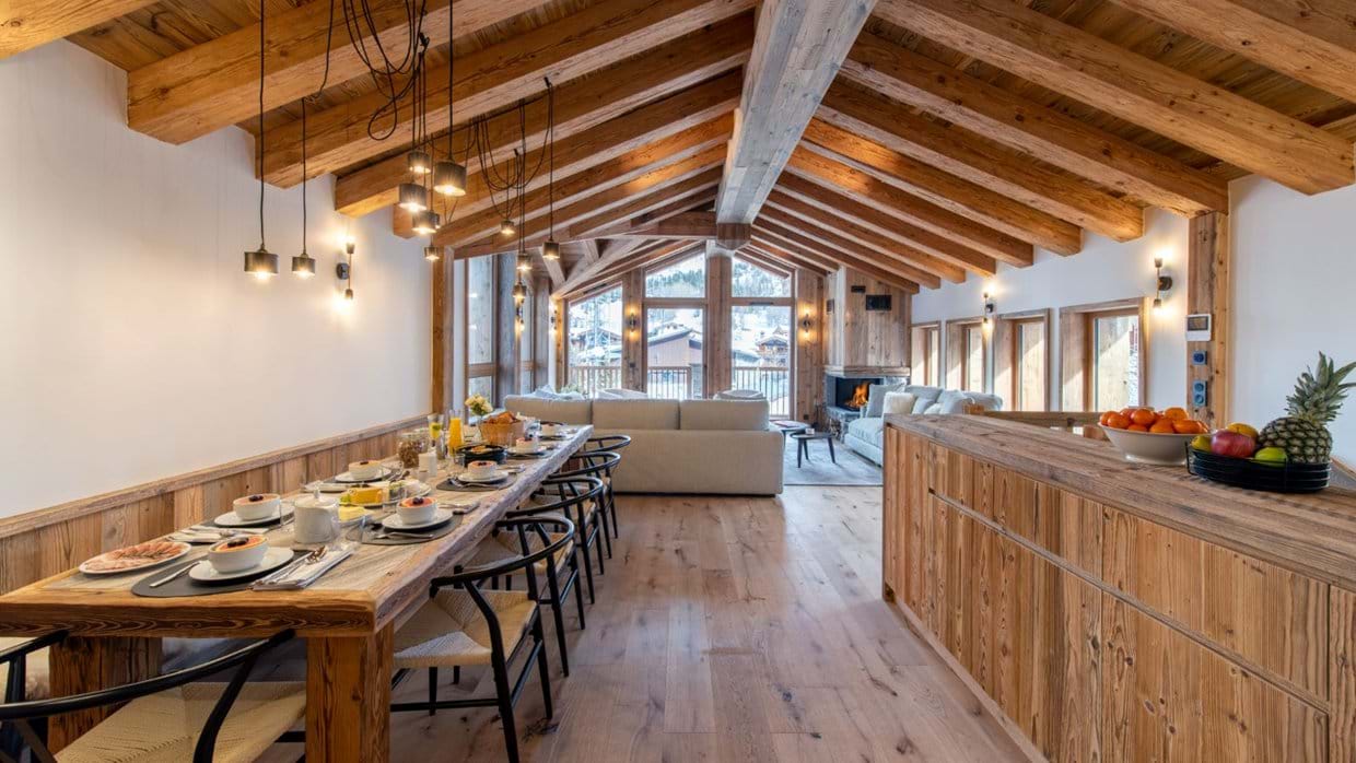 Luxury-Ski-Chalet-Val-D-Isere-Chalet-1850-Oxford-Ski-Dining2.jpg