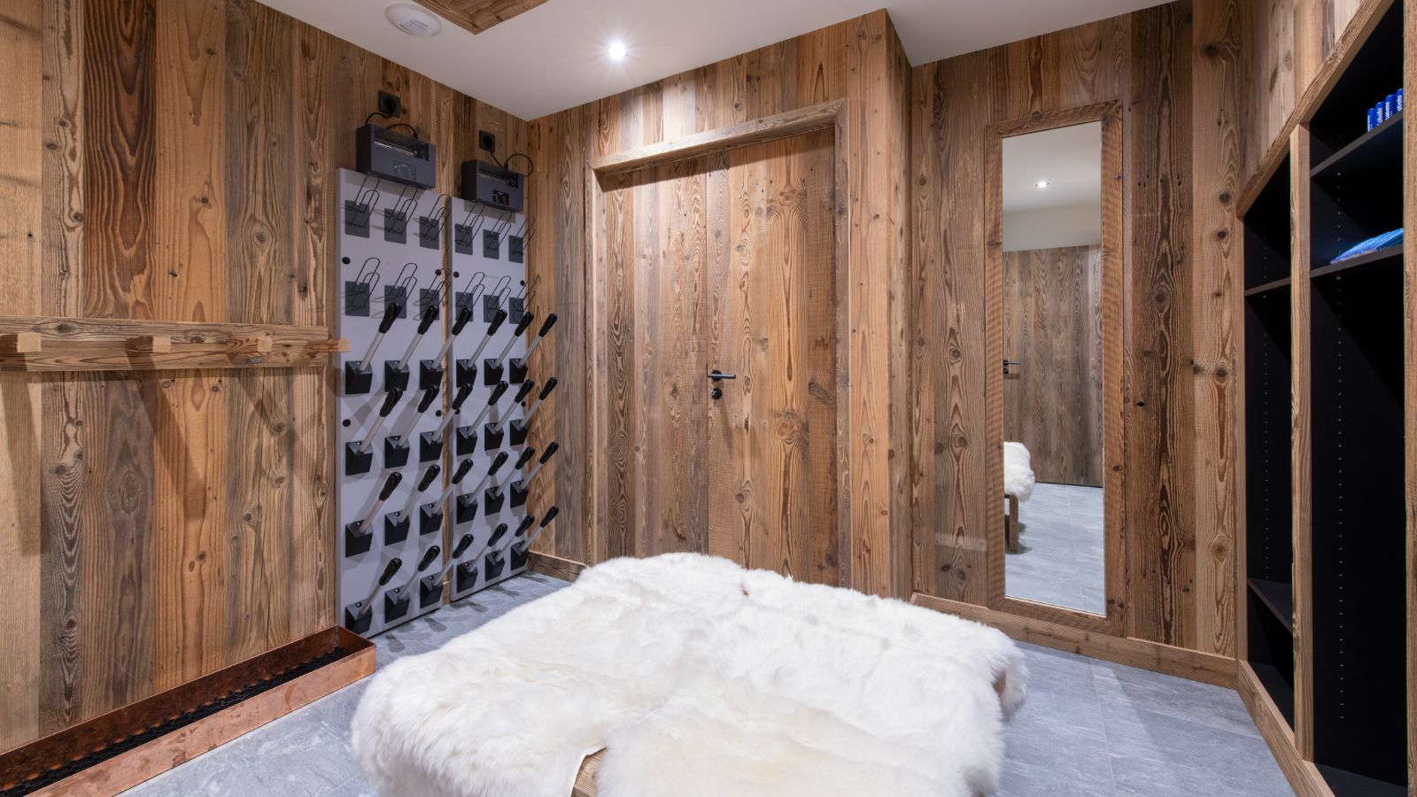Luxury-Ski-Chalet-Val-D-Isere-Chalet-1850-Oxford-Ski-Ski-Room.jpg
